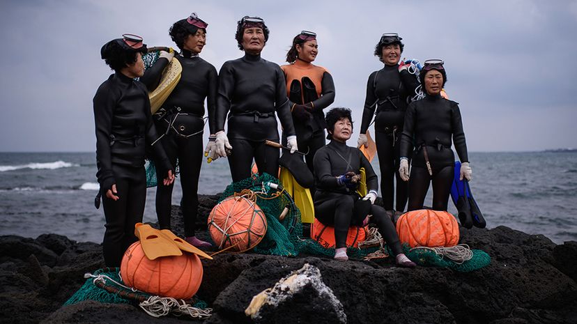Korean female free divers
