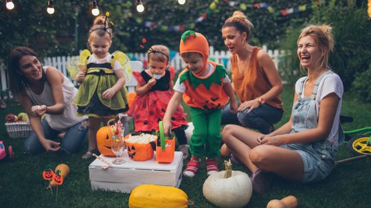 5 Things You Should Know: Halloween Safety Tips for Kids and Parents