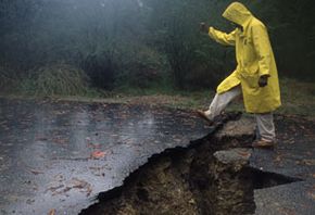 earthquake, crack in the ground