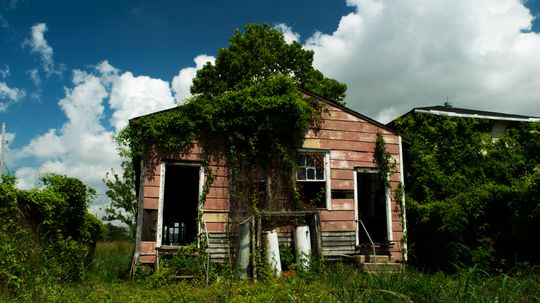 Ghost Stories Unveiled: Exploring Haunted Hotels in New Orleans