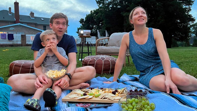 有一个野餐”width=