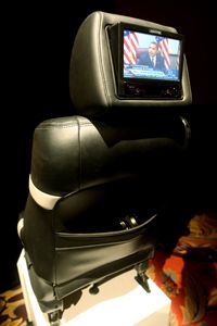 How Headrest Monitors Work HowStuffWorks