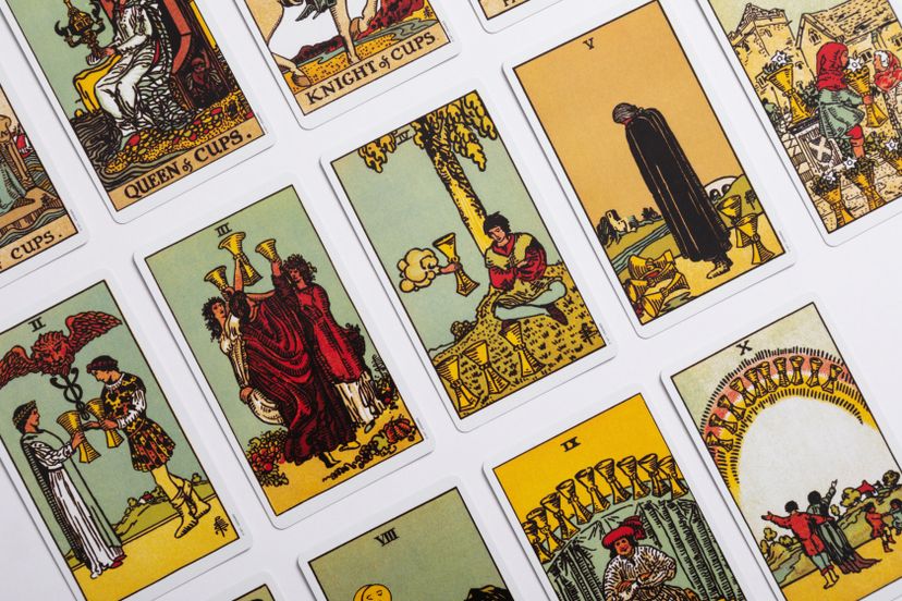 What Does The Hermit Tarot Card Mean? How Does It Symbolize Seeking Truth And Inner Reflection?