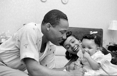 Martin Luther King Jr. and Coretta Scott King with daughter Yolanda