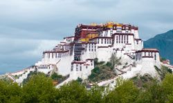 Potala Palace was once home to the Dalai Lama.