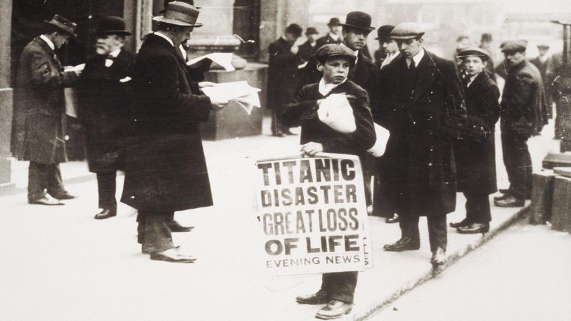 A newsie hawks papers announcing the sinking of the RMS Titanic.
 ARCHIVE HOLDINGS INC./HULTON ARCHIVE/GETTY IMAGES