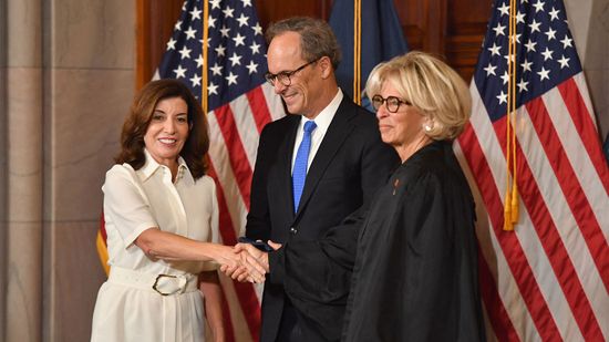 5 Facts About Kathy Hochul, NY's First Female Governor