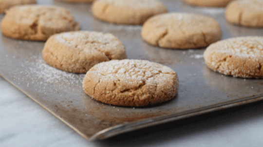 新利国际网站品牌官网节日礼物篮的健康食品创意＂width=