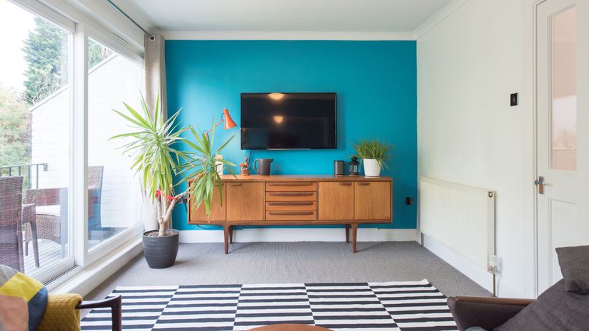 A bluish decor in a living room