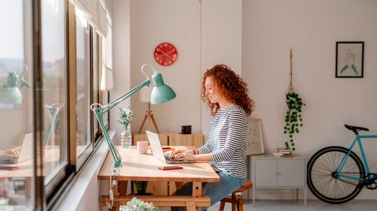 How Setting Up a Home Office Works