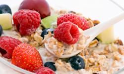 Muesli with fresh Fruits