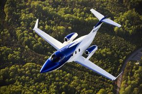 The result of 20 years of aviation research, HondaJet innovations include a patented over-the-wing engine-mount configuration, a natural-laminar flow (NLF) wing and fuselage nose and an advanced all-composite fuselage structure.