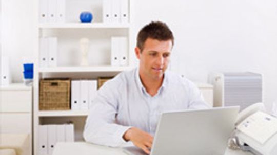 18新利最新登入如何在客房中打造家庭办公室?＂width=