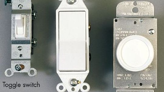 How to Replace a Wall Switch in 10 Steps