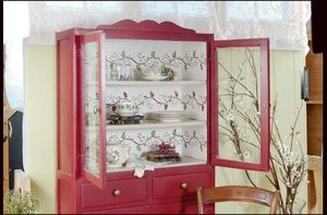 How to Stencil Furniture