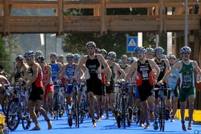 Cylists in triathlon