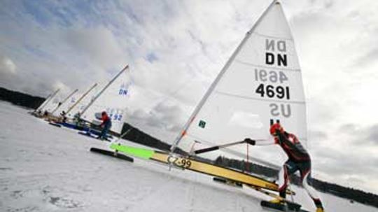 How Ice Sailing Works