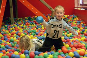 kids in ball pit