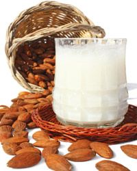 almonds glass milk