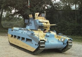 玛蒂尔达II步兵坦克马克二世穿着7日皇家坦克兵团的标记。这18新利最新登入里显示是英国伪装漆计划在埃及二战前使用。”width=