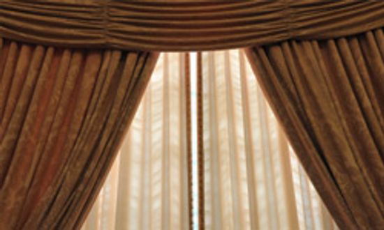 18新利最新登入如何悬挂窗帘＂class=