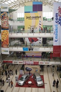 印度等国的强劲发展可以推动国际股票基金的增长。印度的中产阶级人数目前已超过美国总人口。＂width=