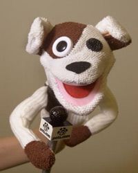 臭名昭著的Pets.com袜子木偶。这只小动物很受欢迎，可以在梅西感恩节大游行上飞，但它却无法维持宠物网的运营。＂border=