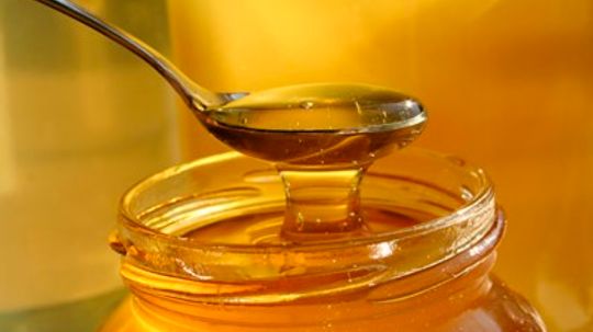 Is honey the same as sugar?