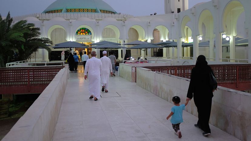 people entering mosque, Saudi Arabia