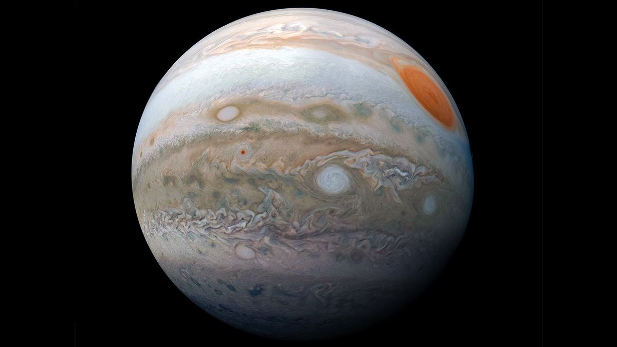 Does Jupiter Have a Solid Core? - Universe Today