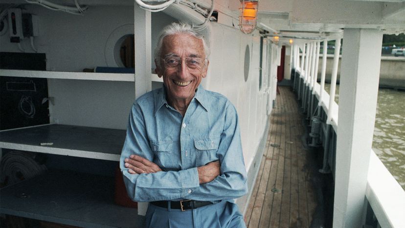 雅克·库斯托（Jacques Cousteau）“width=