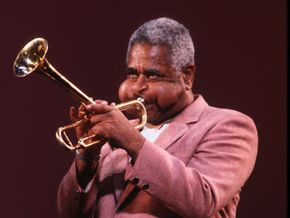 Dizzy Gillespie，BOP发展的主要人物“border=