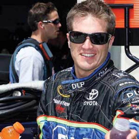 J.J. Yeley＂class=