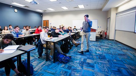 Bridging the Chasm: Emory Class Delves Into America's Right-wing History