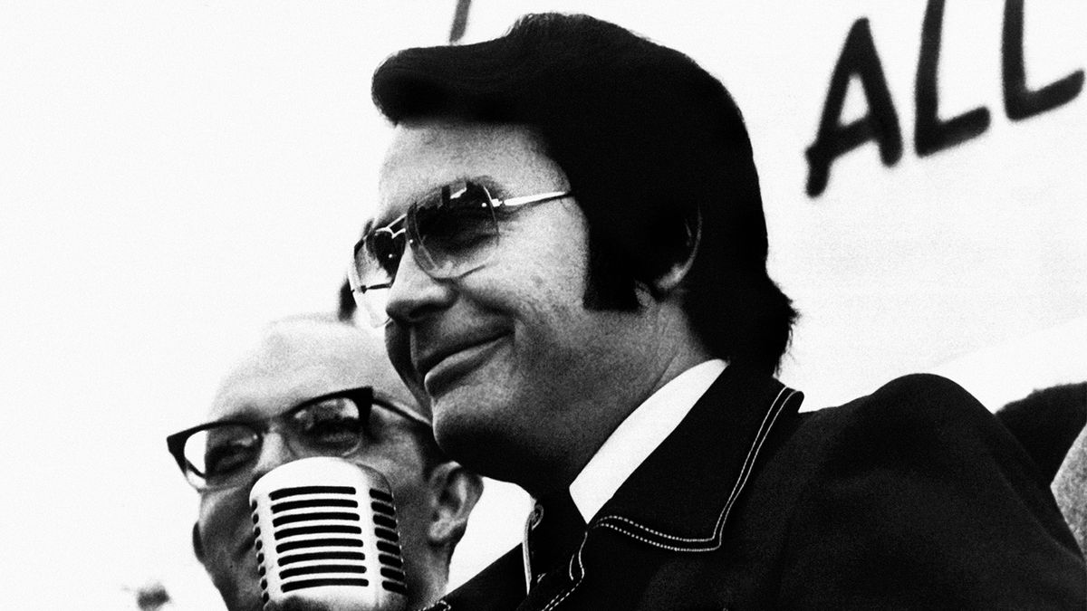 Why Did Hundreds of Americans ‘Drink the Kool-Aid’ at Jonestown?