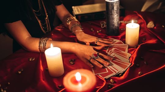 Knight of Cups: Tarot Card Meaning & Interpretation
