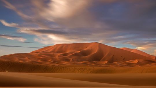 Lut Desert: Exploring the Hottest Place on Earth and Its Unique Landscape