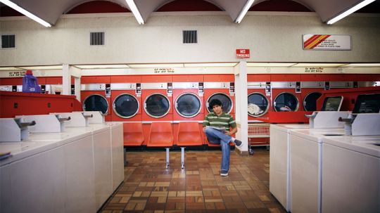10 Laundromat Etiquette Rules