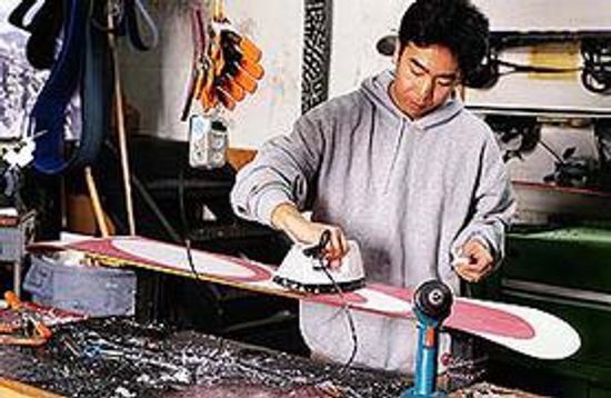 Learn Proper Snowboard Care