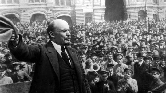 How Vladimir Lenin Took Russia From Romanov Rule to Communist U.S.S.R.