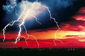 Top 10 most interesting and surprising facts about lightning