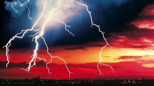 10 Myths About Lightning