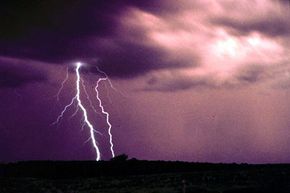 Can you calculate how far away lightning struck by thunder