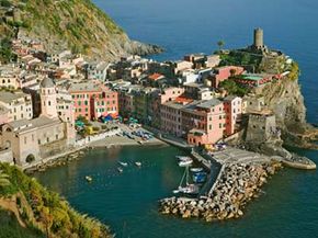 Cinque Terre, beautiful town of Vernazza, northwest Italy.