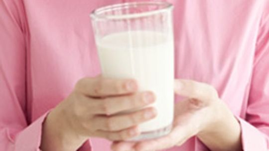 What's the difference between milk allergies and lactose intolerance?