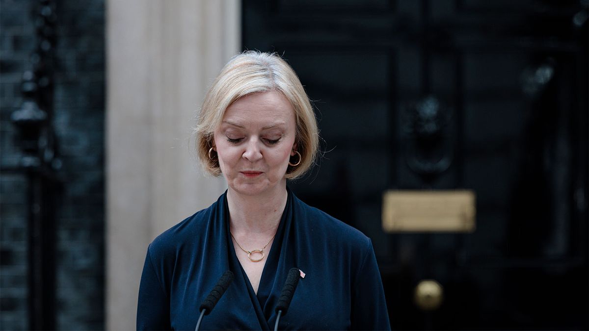 liz truss resigns bbc news