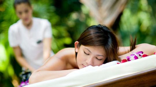 Benefits of Traditional Hawaiian Lomi Lomi Massage