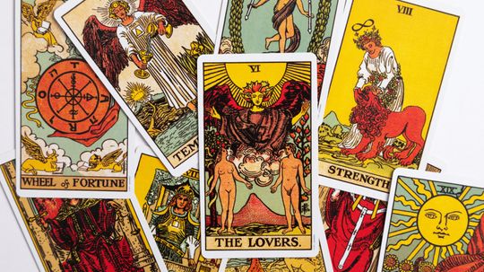 Love Spread Tarot: Discover Your Romantic Future