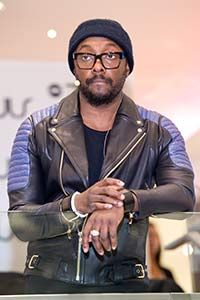 Musician will.i.am demonstrated his PULS smart cuff at Bloomingdale's in November 2014.