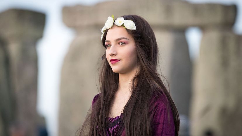 girl, stonehenge, winter solstice